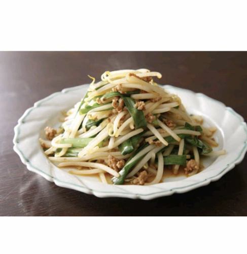 Stir-fired bean sprouts