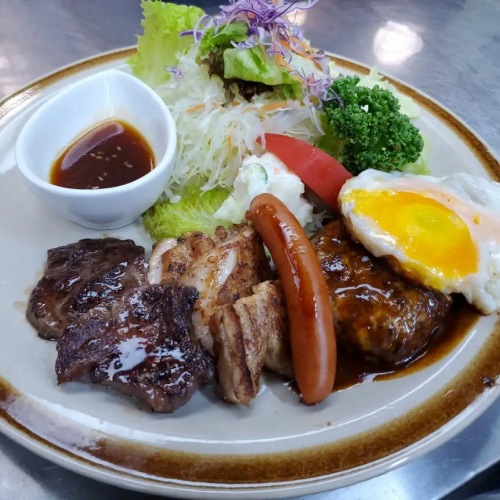 名物料理をご堪能ください