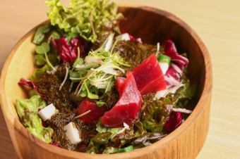 Marinated tuna sea salad (L)