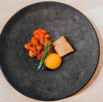 本まぐろホホ肉ユッケと泡醤油