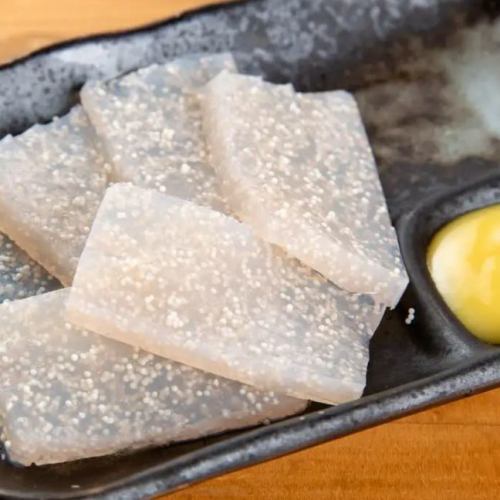 蒟蒻鱼子刺身，广岛县雪町的特产。