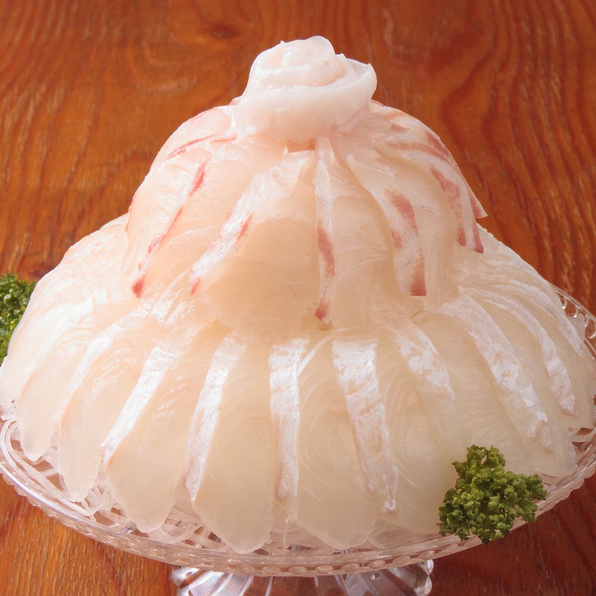 生け簀から水揚げした新鮮な海鮮が楽しめる♪韓国料理も豊富◎