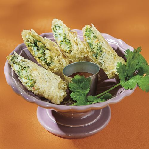 パクチー揚げ春巻き