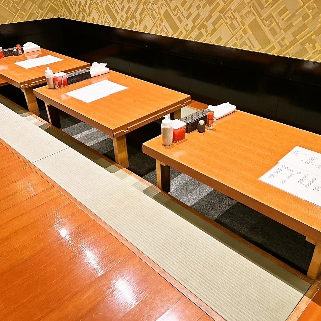 掘りごたつ完備しております！各種ご宴会に是非！