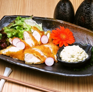 [Direct delivery from Awaji] Homemade tartare with chicken fillet cutlet and Tasumi egg