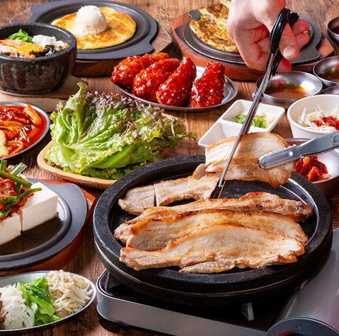 {Many popular dishes from Korean dramas} Thick and juicy Samgyeopsal is a must-try