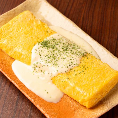 Rolled egg (cheese)
