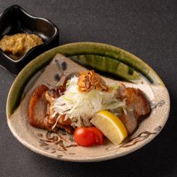 Thick-sliced Shinshu rice pork with garlic, served with yuzu miso