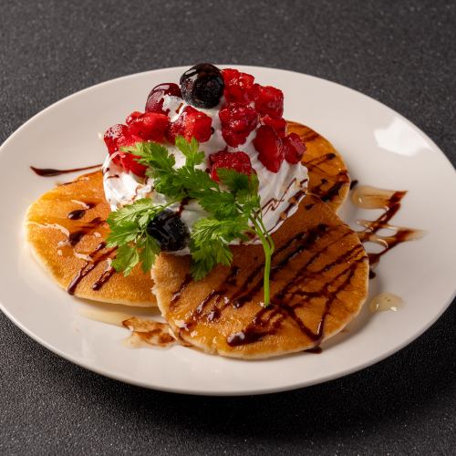 Crispy and fluffy pancakes with plenty of honey