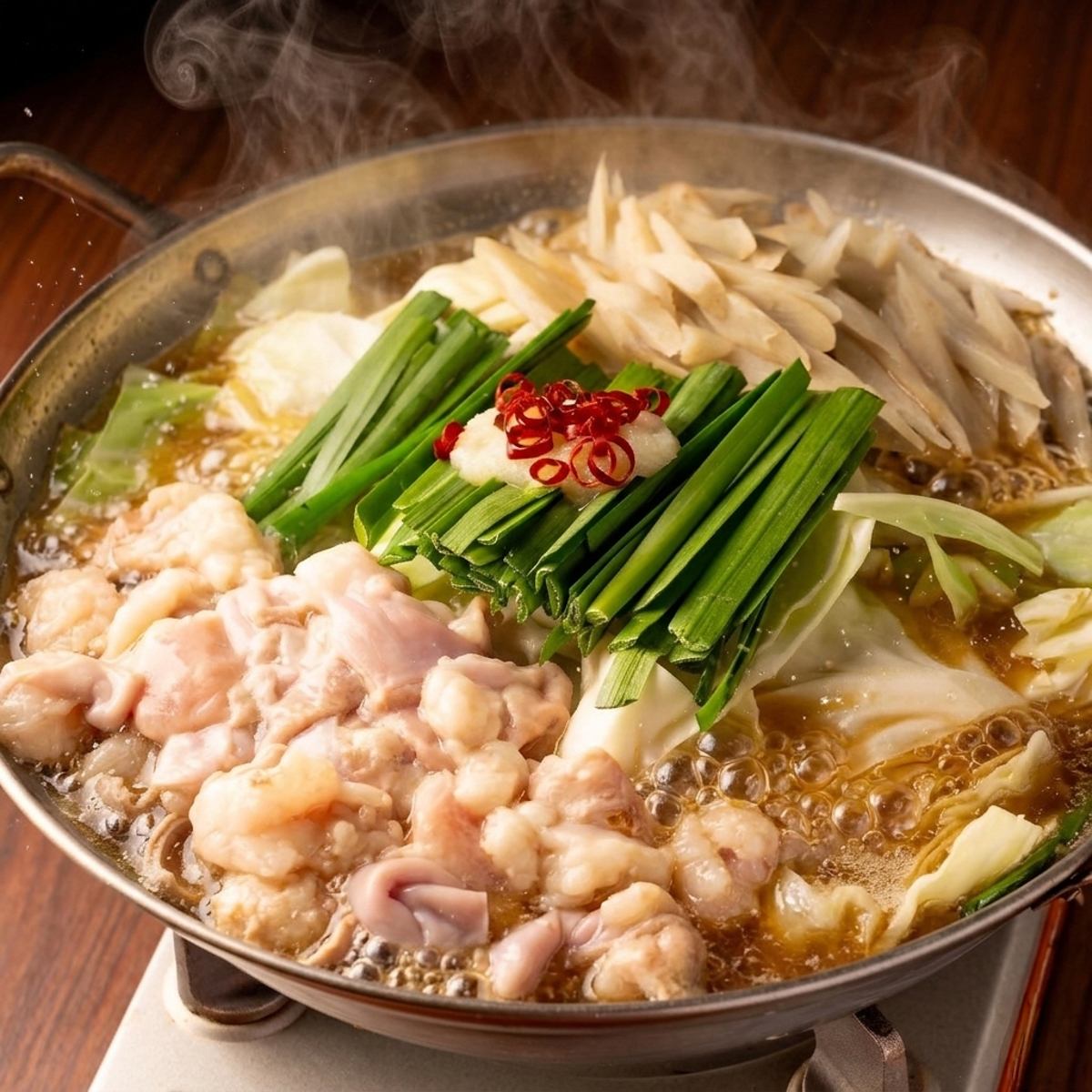 コラーゲンたっぷりのぷりぷりもつ鍋は女性にも大人気!個室あり