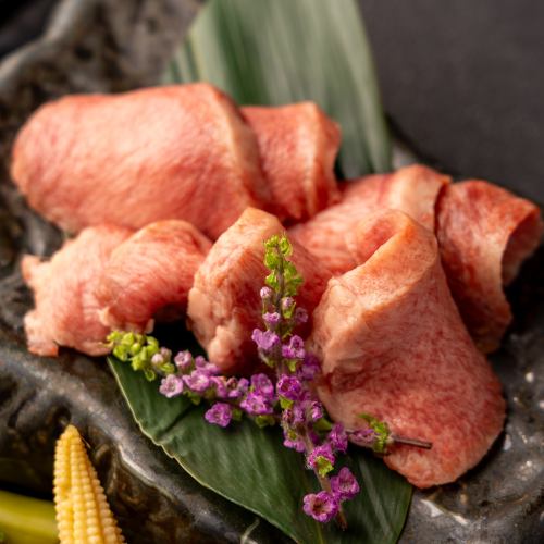 牛タン・和牛・肉寿司・郷土料理など幅広く楽しめる!