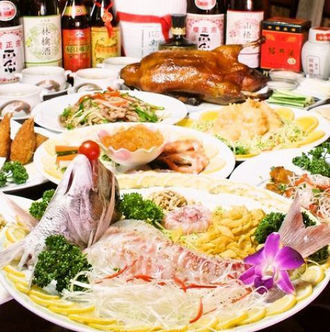 The number of people can be accommodated by the partition ♪ Ideal for entertainment, sightseeing, banquets! Authentic Chinese food at the round table ★