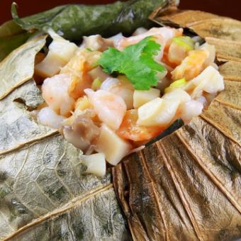 広東風中華おこわレンコン葉包み/松茸と中国野菜入り帆立貝の炒め物