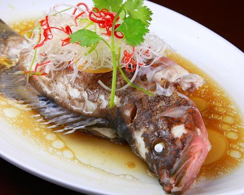 Steamed fresh fish with original sauce