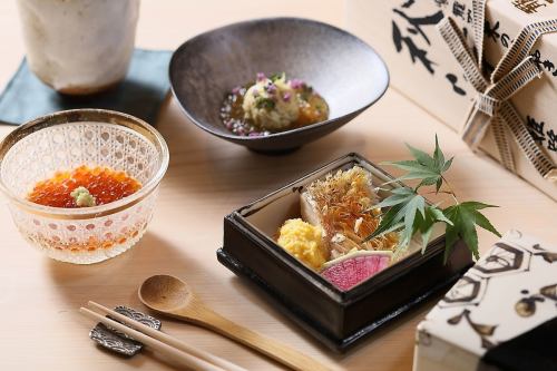 【招待客人的最佳選擇】合理的價格、奢華的氛圍和餐點……主廚貼心的套餐菜單8,800日元起。