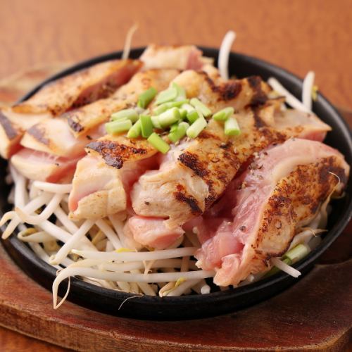 鶏モモ肉の黒胡椒鉄板焼 1枚/ハーフ