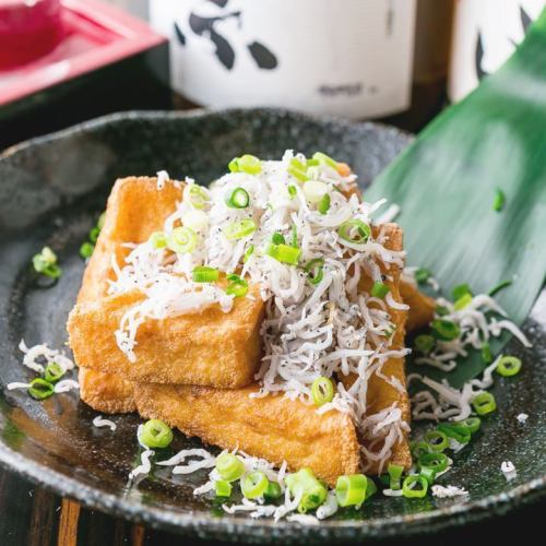こぼれしらすの厚揚げ