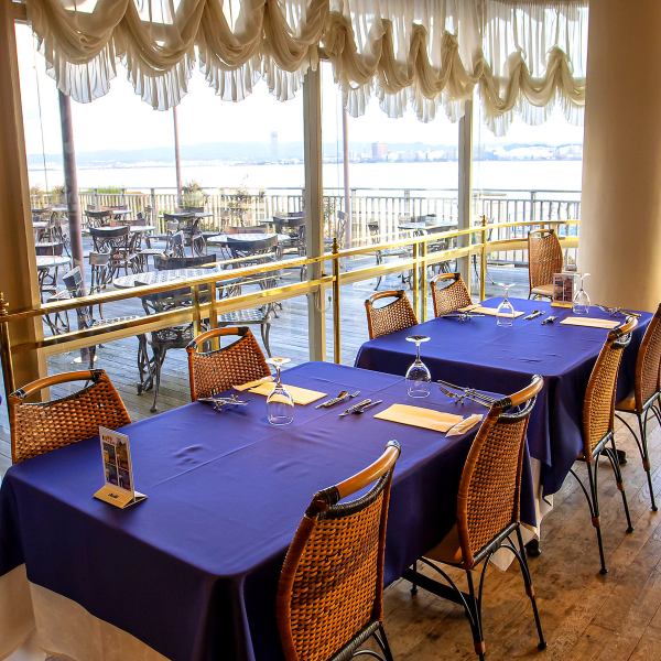 [Meals with a beautiful view of the lake ◎] This restaurant is based on the image of a Belgian port town, and there are table seats where you can enjoy your meal while watching the beautiful Lake Biwa.It can be used in various occasions such as anniversaries, dates and banquets.Feel free to make reservations and contact us as it can be used by large groups.