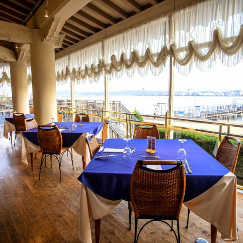 可以俯瞰琵琶湖◆的明亮餐厅