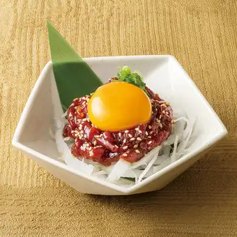 馬刺しユッケ