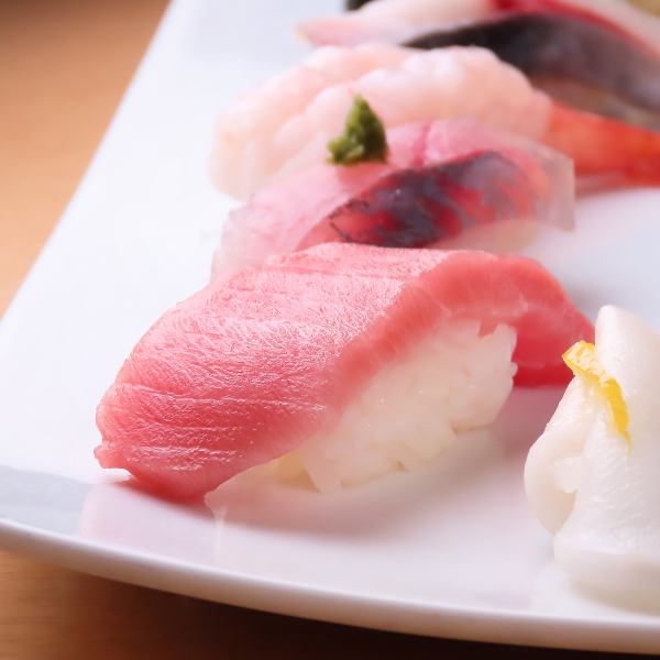 こだわりの握りをご提供いたします。その日の一番いいものを仕入れており、一味違った味わいを。