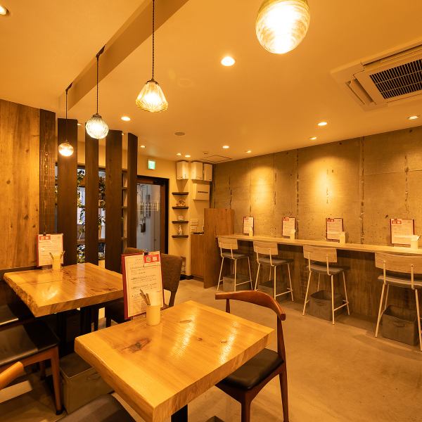 [Available for private reservations◎] The stylish restaurant has a cozy and friendly atmosphere.◎We also have course menus that can be reserved for private parties, so we will propose dishes that suit your needs, including your budget and occasion.◎ Please contact the store for consultation♪