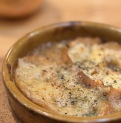 季節限定 オニオングラタンスープ