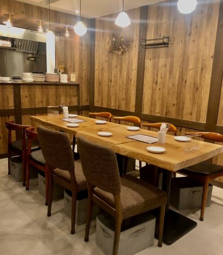 テーブルを繋げて