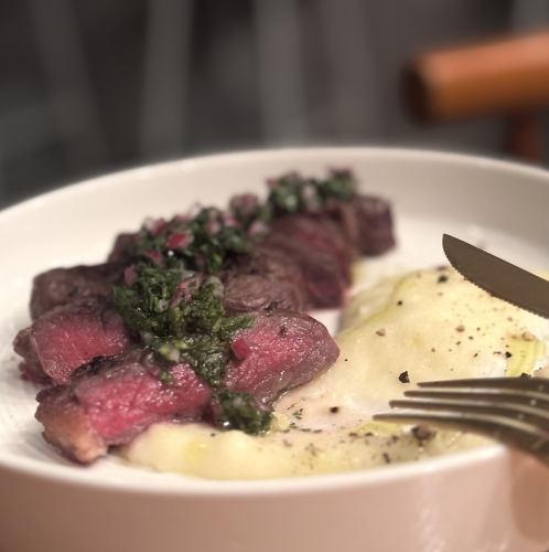 【名物　ハラミステーキ】