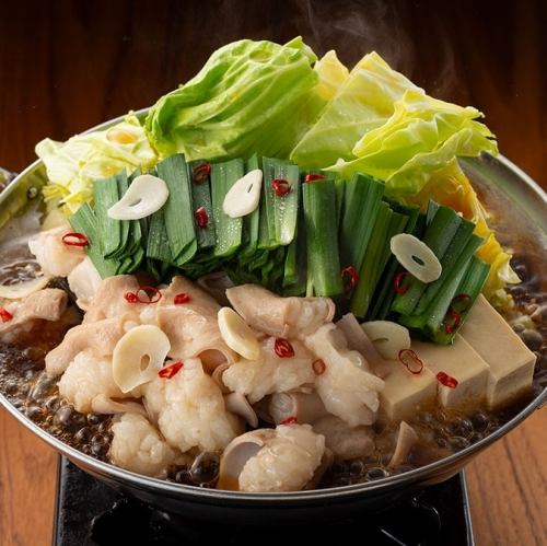 我们为能在包间里享用正宗的牛骨火锅而感到自豪。