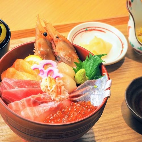 各種海鮮丼