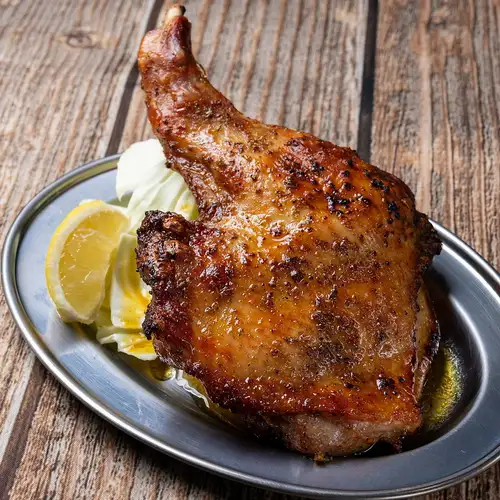 Spicy grilled chicken thighs with bone