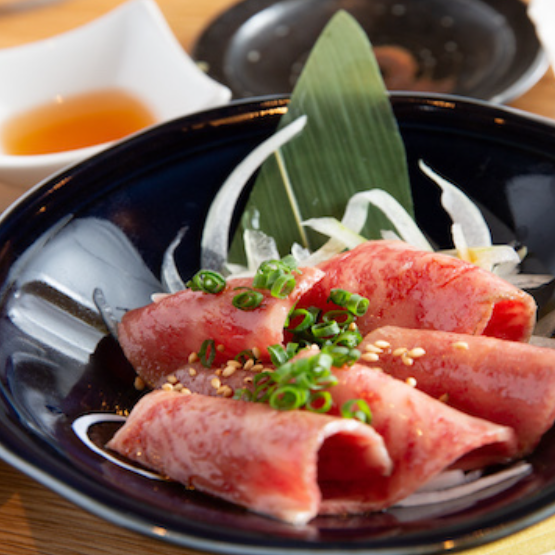 【喫煙可！】美味しいホルモンが味わえる隠れ家的焼肉店