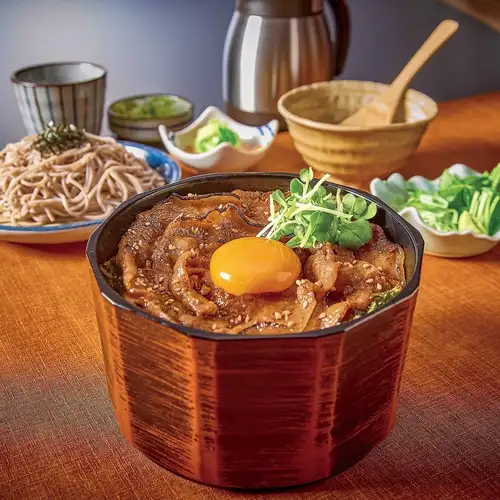 ≪宮崎県小林市産 黒豚≫黒豚炙り肉まぶしと麺