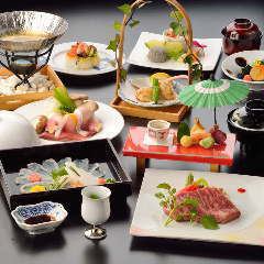 Lunch options start from 1,380 yen, and a variety of lunch kaiseki courses are available from 4,400 yen.
