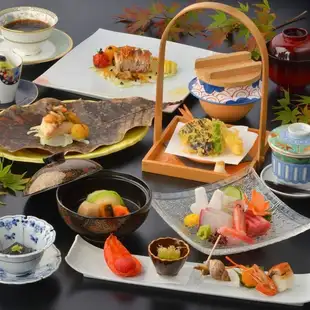 昼会席【小手毬~こでまり~】会席コース10品4,400円(税込)