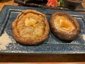 Yakeyama Shiitake mushrooms from Naashiro grilled with butter and soy sauce