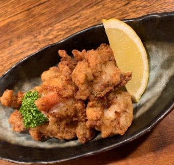 せせり　黒胡椒揚げ