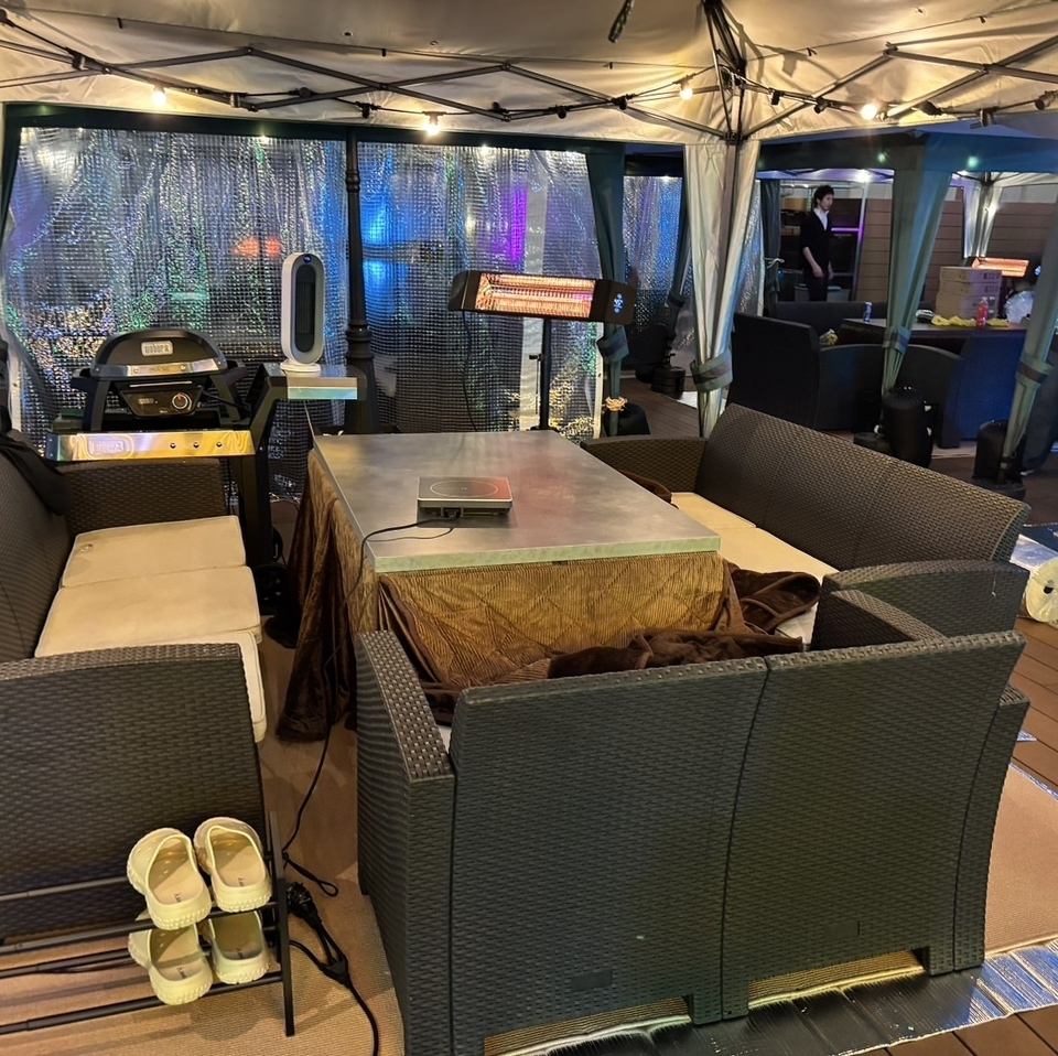 朝5：00～翌4:30まで営業中！夜のテラスでチルしませんか？