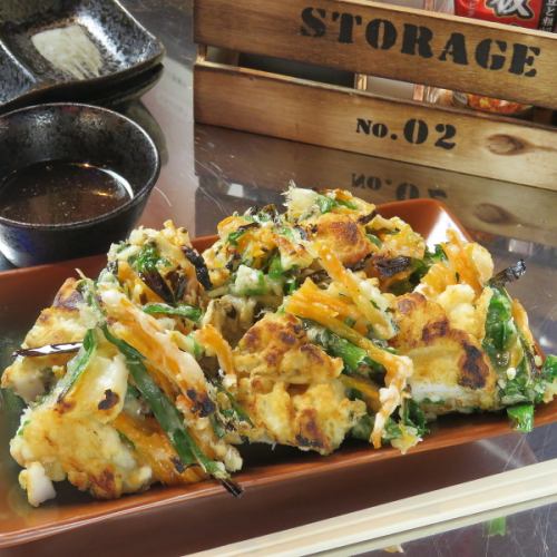 Seafood Pancake 770 yen The most popular pancake! The special sauce is also very popular!