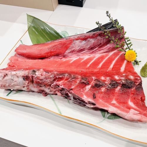 【大間の本マグロを堪能できるのは'二代目どん平'だけ！】鮮度バツグンの中落を堪能できちゃいます♪
