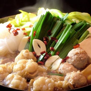 Choose from motsunabe or shabu-shabu [Local specialty course/1 extra Kuroge Wagyu beef per person] 10 dishes in total + 2.5 hours [all-you-can-drink] 6,000 yen