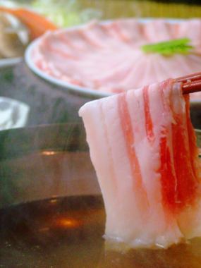 [Okinawa black pork shabu-shabu course] 8 dishes in total [Amberjack sashimi] + 2.5H [All-you-can-drink] ⇒ 5,000 yen (tax included)