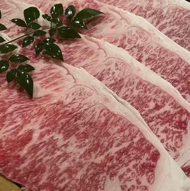 黑猪肉涮涮锅 [另加一片日本黑毛和牛西冷涮涮锅 / 高级麦芽啤酒] 10道菜 + 2.5小时 [畅饮] 7500日元
