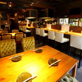 Table seats ☆ 2 to 8 people ♪ Even with friends and company friends such as banquets ◎ You can move the table depending on the number of people ♪ * To prevent corona infection, we will guide you to the next table when using 5 people or more We will do it, but we cannot attach a table.