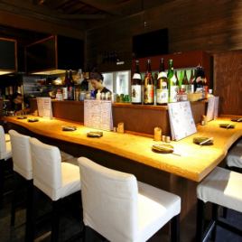 Counter seats ☆ 1 to 2 people ♪ You can have a date or drink with friends ◎ A feeling of liberation in the open kitchen ◎