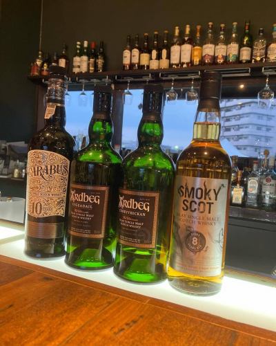 Thank you for always using Laurau 😊 Autumn is definitely here.Wine is great for the long autumn nights, but Islay malt is also great ♪ We have Ardbeg and the rare Smoky Scott 8 Year in stock! This is a Japan exclusive, made from Caol Ila 5 Year, which has been aged for an additional 3 years in Sauternes barrels.This is a high-quality, elegant wine.This offer is available while supplies last, so be sure to give it a try while you can!
We will also be preparing bechamel sauce from this month, so please look forward to the gratin menu 🎵 Furthermore, we are very sorry for keeping our regular customers waiting 🙇‍♂️ The supreme squid ink pasta Nero will finally be back from the middle of this month!
If you haven't tried it yet, please take this opportunity! The rich and aromatic squid ink pasta is superb!

Autumn is the season for appetite, and we have semi-private rooms, loft rooms, counter seating, and of course, garden seating! We look forward to seeing you there!

#loft seating #beer garden #garden #barbecue #cocktails #organic wine #cheese risotto #tochigi #Tochigi gourmet #bar #Isla lover #tent seating #Okinawa soba #taco rice