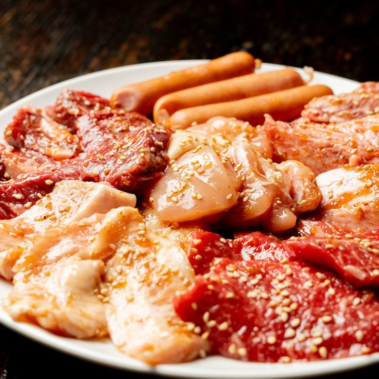 ぐんそう肉盛り　1ポンド[約450g]　3～4人前