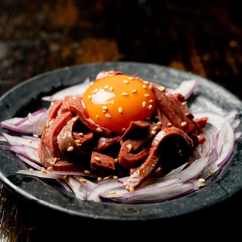 和牛ハツユッケ