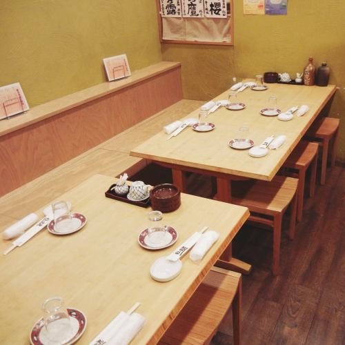 <p>中規模のご宴会に。</p>